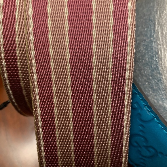 GUCCI Leather with canvas Belt.  Size 80-32 - Picture 9 of 13